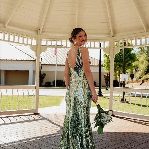 Jovani Elegant Green Maxi Gown with Plunge Neckline for Prom With Earrings - Picture 2 of 6